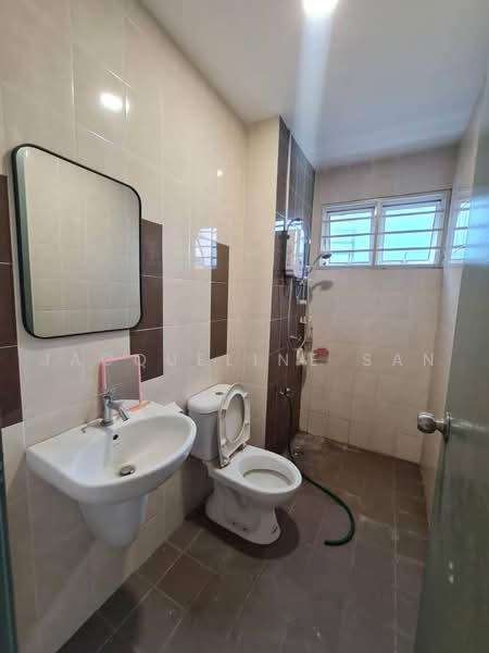 2-storey Terraced House for Sale in Taman Tiara East (Semenyih) - Jacqueline San - Bathroom - PropertyGuru.com.my
