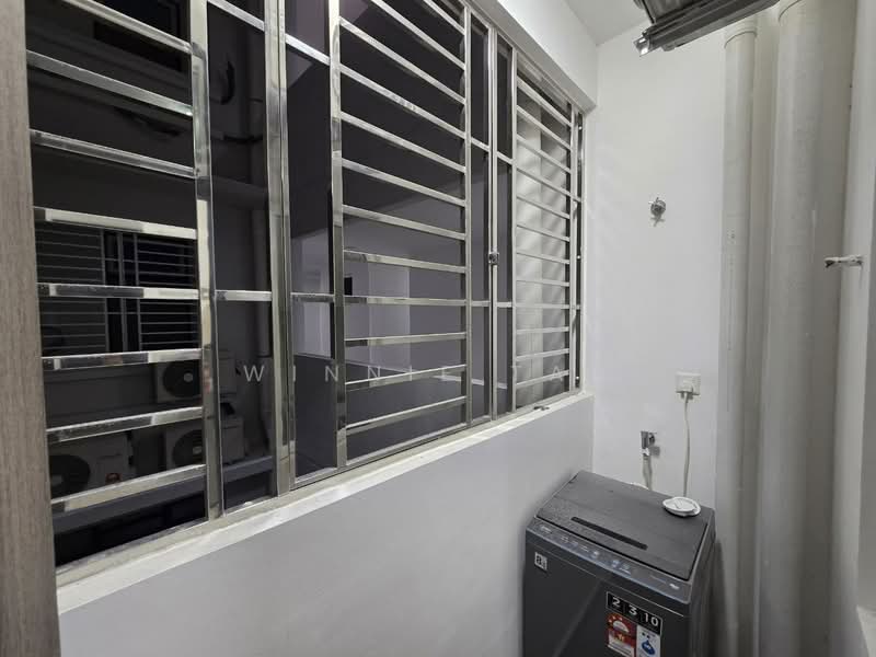 Servis Apartment untuk Disewa di TRELLIS RESIDENCES - Winnie Tan - Balcony - PropertyGuru.com.my