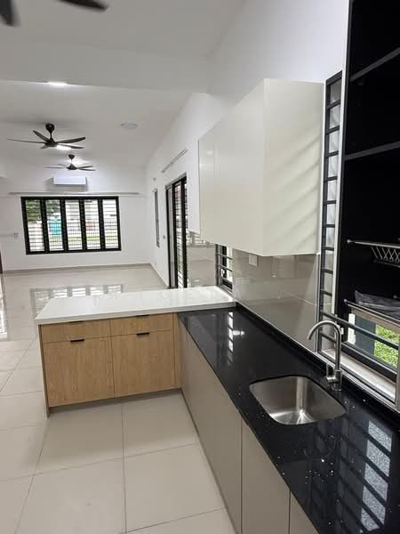 Rumah Teres 2 Tingkat untuk Disewa di Bandar Kinrara Seksyen 1 (Bandar Kinrara) - Angela . - Kitchen - PropertyGuru.com.my