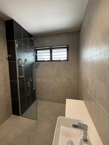 Rumah Teres 2 Tingkat untuk Disewa di Bandar Kinrara Seksyen 1 (Bandar Kinrara) - Angela . - Bathroom - PropertyGuru.com.my