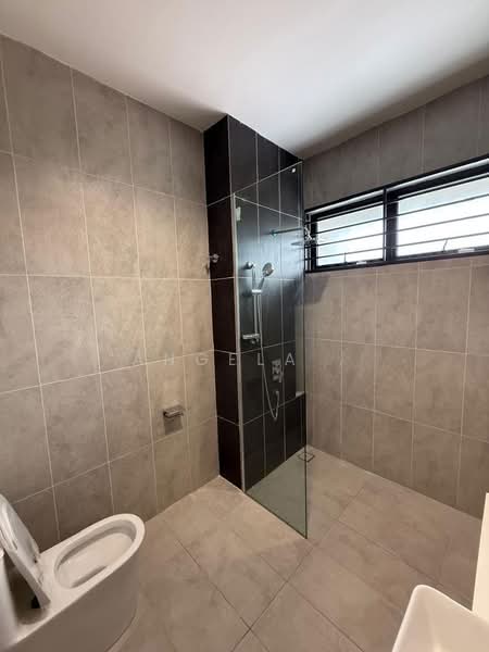 Rumah Teres 2 Tingkat untuk Disewa di Bandar Kinrara Seksyen 1 (Bandar Kinrara) - Angela . - Bathroom - PropertyGuru.com.my