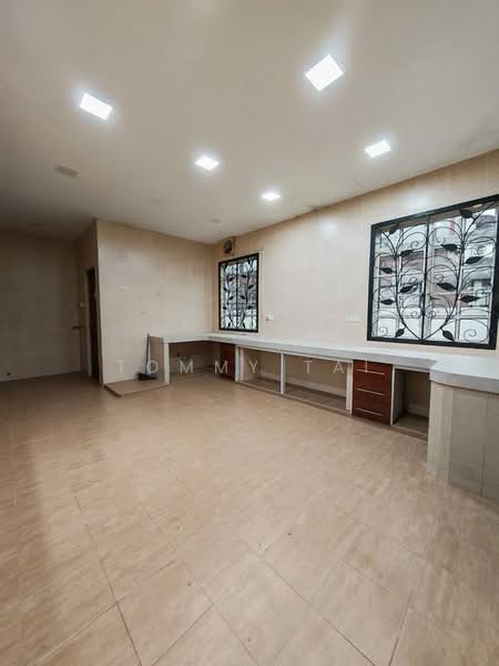 Rumah Niaga untuk Disewa di Taman Pelangi (Johor Bahru) - Tommy Tai - Interior - PropertyGuru.com.my