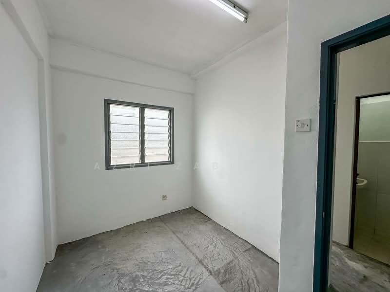 Flat for Sale at Bandar Tasik Selatan (Low Cost) - Azri Zabidin - Interior - PropertyGuru.com.my