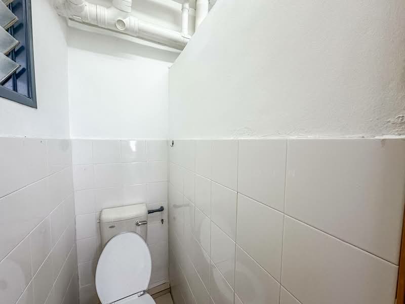 Flat for Sale at Bandar Tasik Selatan (Low Cost) - Azri Zabidin - Bathroom - PropertyGuru.com.my
