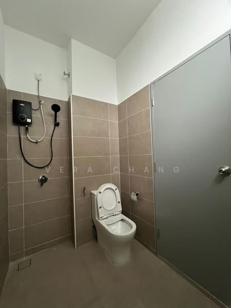 Rumah Teres untuk Disewa di Taman Ponderosa (Johor Bahru) - Vera Chang - Bathroom - PropertyGuru.com.my