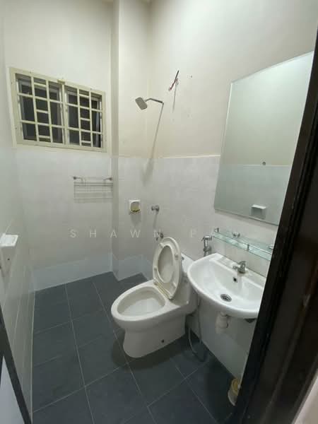 2-storey Terraced House for Sale in TAMAN PUCHONG UTAMA (Puchong) - Shawn Paw - Bathroom - PropertyGuru.com.my