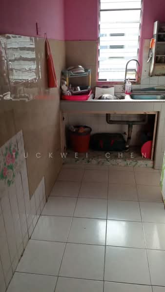 Rumah Flat untuk Dijual di Taman Bukit Cheras - TuckWei Chen - Kitchen - PropertyGuru.com.my