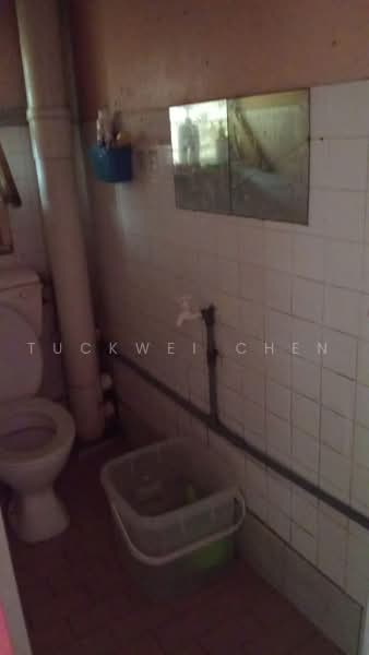 Rumah Flat untuk Dijual di Taman Bukit Cheras - TuckWei Chen - Bathroom - PropertyGuru.com.my