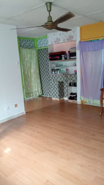 Rumah Flat untuk Dijual di Taman Bukit Cheras - TuckWei Chen - Living Room - PropertyGuru.com.my