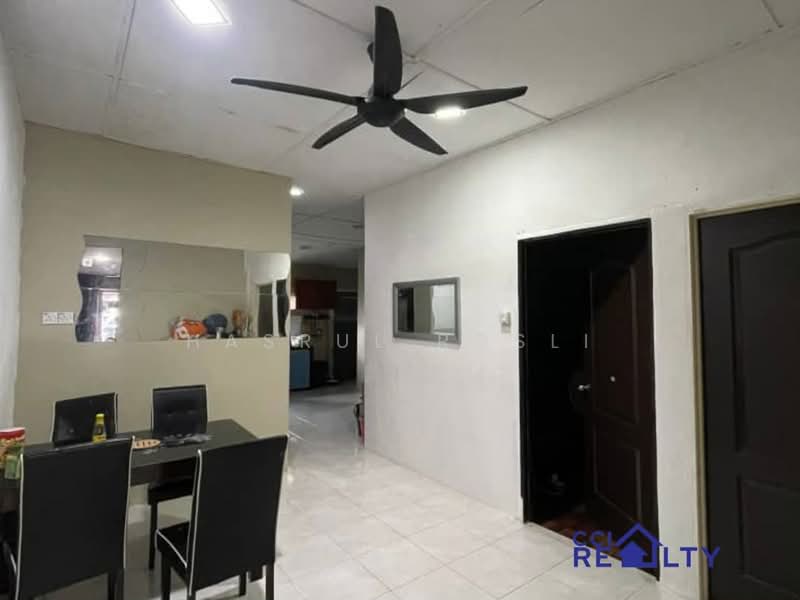 1-storey Terraced House for Sale in Taman Utama (Alor Setar) - Hasrul Rosli - Dining Room - PropertyGuru.com.my