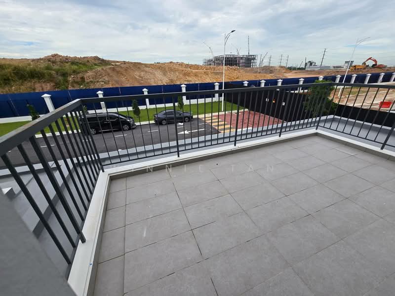 Cluster House for Sale in Eco Botanic (Iskandar Puteri (Nusajaya)) - Winnie Tan - Balcony - PropertyGuru.com.my