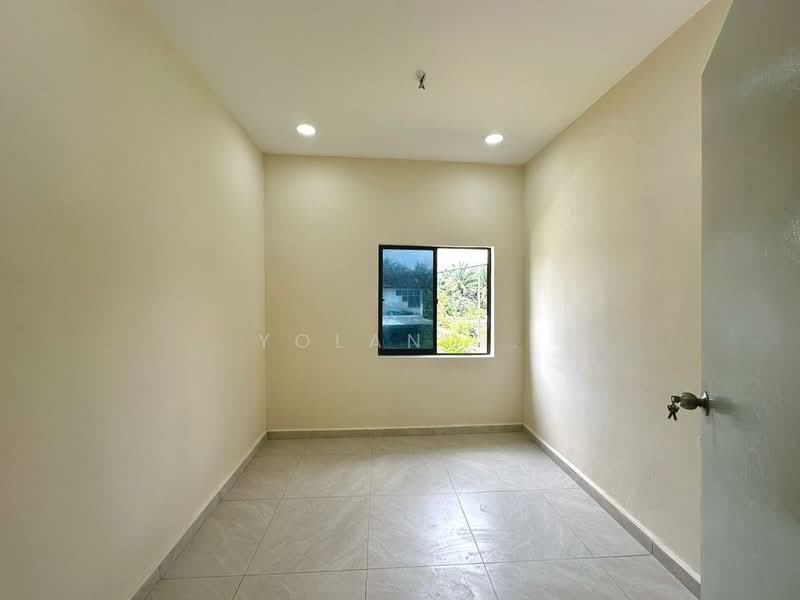 Rumah Teres 2 Tingkat untuk Dijual di Saleng (Senai) - Yoland . - Interior - PropertyGuru.com.my