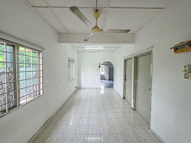 Rumah Teres 1 Tingkat untuk Dijual di Bandar Rinching Seksyen 1 (Semenyih) - Azli Ibrahim - Interior - PropertyGuru.com.my