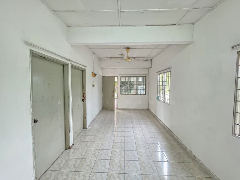 Rumah Teres 1 Tingkat untuk Dijual di Bandar Rinching Seksyen 1 (Semenyih) - Azli Ibrahim - Interior - PropertyGuru.com.my