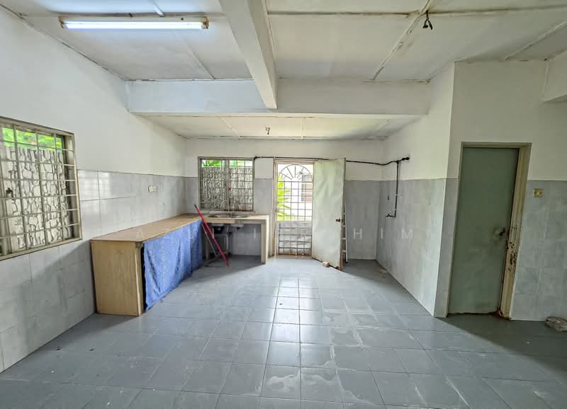 Rumah Teres 1 Tingkat untuk Dijual di Bandar Rinching Seksyen 1 (Semenyih) - Azli Ibrahim - Kitchen - PropertyGuru.com.my