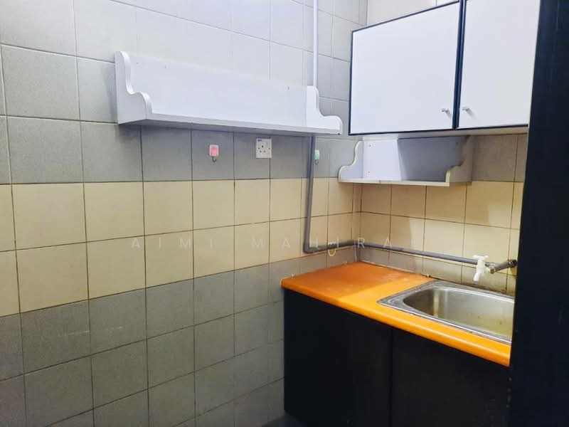 Pejabat untuk Disewa di Seksyen 52 (Petaling Jaya) - Aimi Mahirah - Kitchen - PropertyGuru.com.my