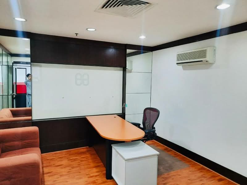 Pejabat untuk Disewa di Seksyen 52 (Petaling Jaya) - Aimi Mahirah - Interior - PropertyGuru.com.my