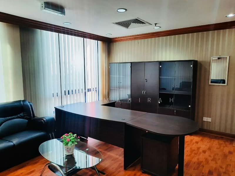 Pejabat untuk Disewa di Seksyen 52 (Petaling Jaya) - Aimi Mahirah - Study - PropertyGuru.com.my