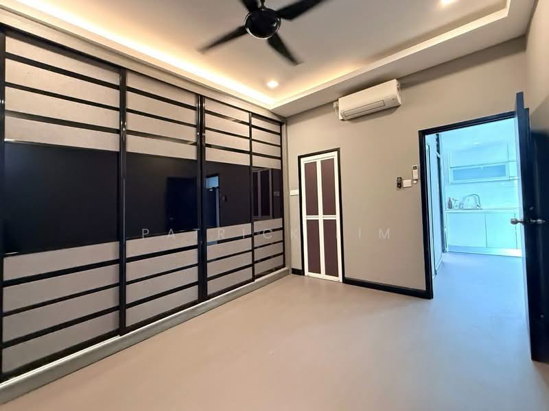 Service Residence for Sale at D'Summit Residences - Patrick Lim - PropertyGuru.com.my
