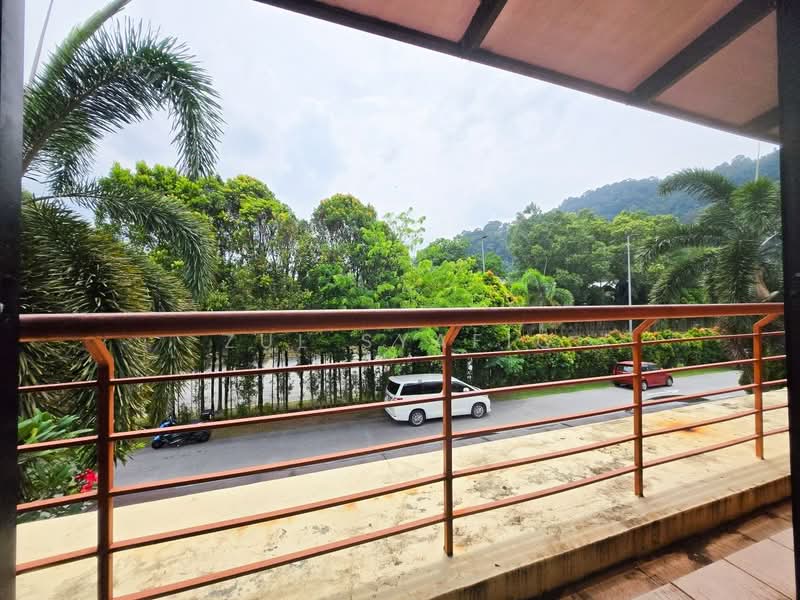 Cluster House for Sale in Taman Saujana Ampang (Ampang) - Zul Syafiq - Balcony - PropertyGuru.com.my