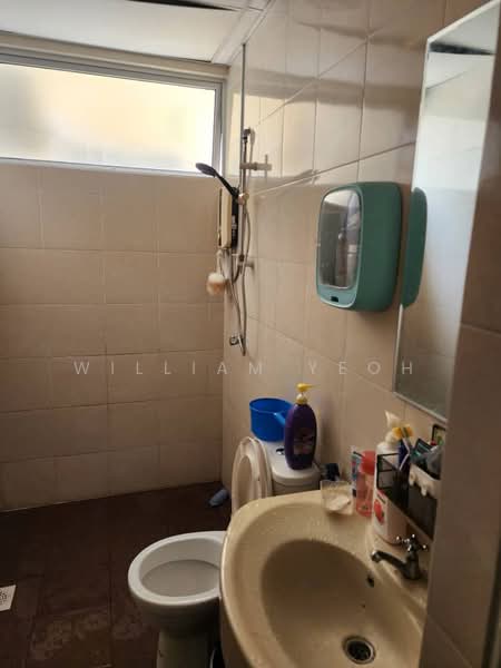 Kondominium untuk Dijual di Platinum Lake PV 20 - William Yeoh - Bathroom - PropertyGuru.com.my