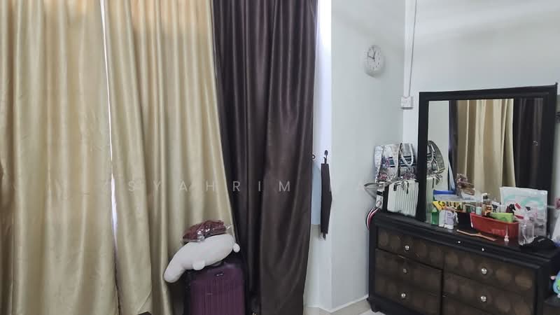 Rumah Teres 2 Tingkat untuk Dijual di Kampung Tasik Tambahan (Ampang) - Syahrim Naim - Bedroom - PropertyGuru.com.my
