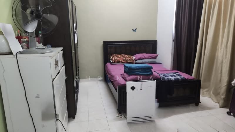 Rumah Teres 2 Tingkat untuk Dijual di Kampung Tasik Tambahan (Ampang) - Syahrim Naim - Bedroom - PropertyGuru.com.my