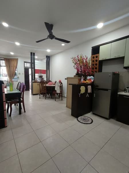 2-storey Terraced House for Sale in Taman Daya (Johor Bahru) - Tommy Tai - Living Room - PropertyGuru.com.my