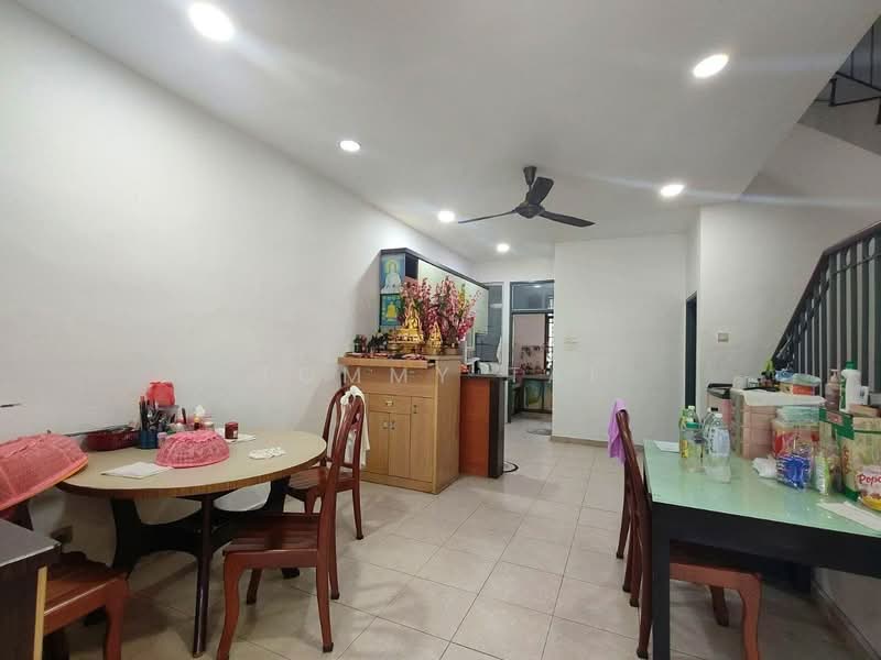 2-storey Terraced House for Sale in Taman Daya (Johor Bahru) - Tommy Tai - Dining Room - PropertyGuru.com.my
