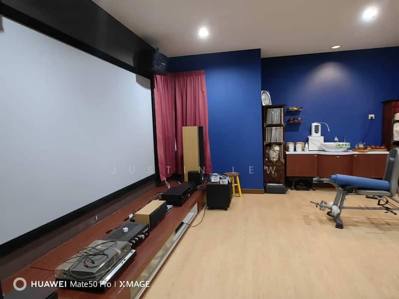 Bungalow for Sale in Taman Rasah Kemayan (Rasah) - Justin Lew - Gym - PropertyGuru.com.my