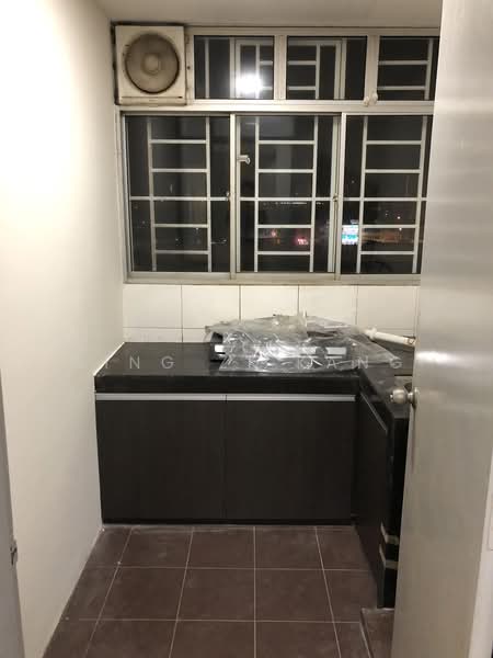 Condominium for Rent at Platinum Lake PV 20 - Ling Zi Kang - Kitchen - PropertyGuru.com.my