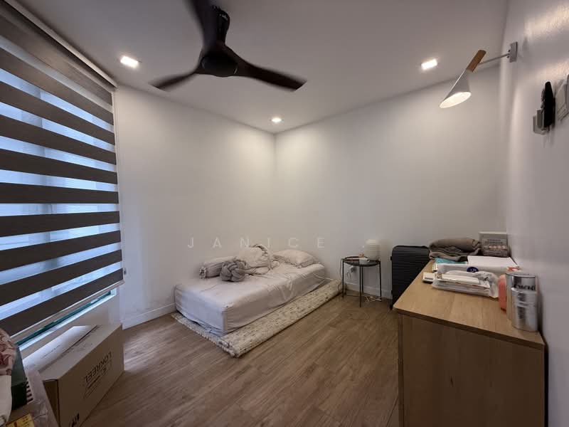 Condominium for Sale at The Straits View Condominium - Janice . - PropertyGuru.com.my