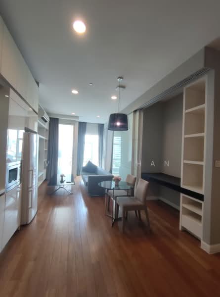 Servis Apartment untuk Dijual di The Face Suites (Platinum Suites) - Victor Han - Living Room - PropertyGuru.com.my