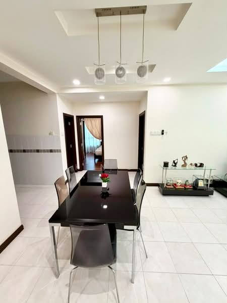 Kondominium untuk Disewa di Nadia Parkfront - Kin CK - Dining Room - PropertyGuru.com.my