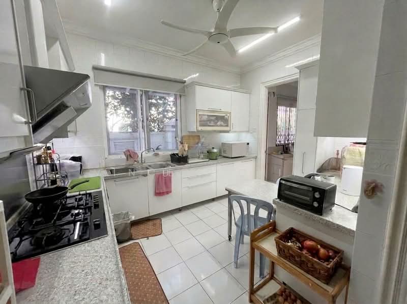 Rumah Banglo untuk Dijual di Country Heights Damansara (Kuala Lumpur) - Vincent Chin - Kitchen - PropertyGuru.com.my
