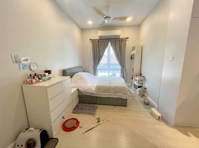 Rumah Banglo untuk Dijual di Country Heights Damansara (Kuala Lumpur) - Vincent Chin - Bedroom - PropertyGuru.com.my