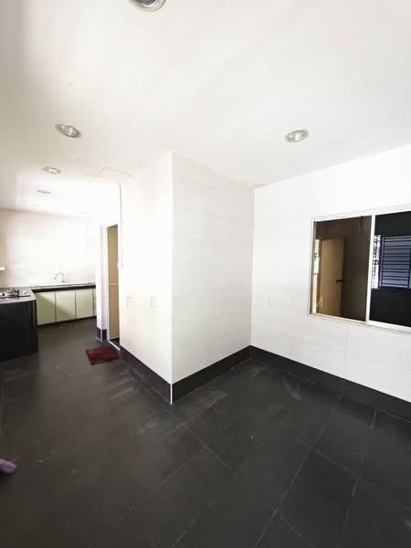 2-storey Terraced House for Sale in Taman Selesa Jaya (Iskandar Puteri (Nusajaya)) - Jeffrey Lim - Kitchen - PropertyGuru.com.my