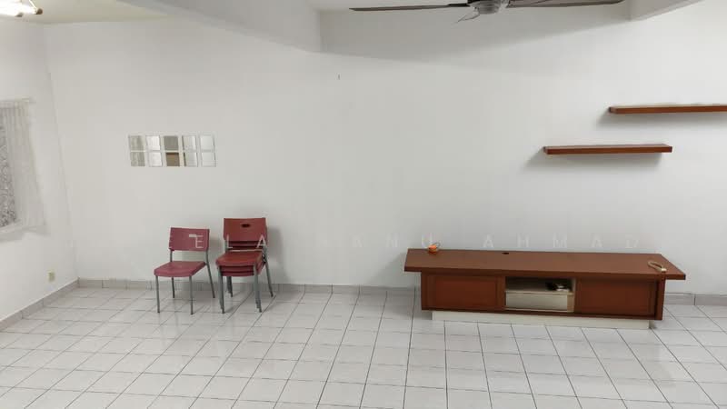 Rumah Teres 2 Tingkat untuk Disewa di Shah Alam (Selangor) - Jaleela Banu Ahmad - Living Room - PropertyGuru.com.my
