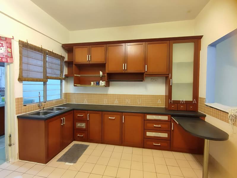 Rumah Teres 2 Tingkat untuk Disewa di Shah Alam (Selangor) - Jaleela Banu Ahmad - Kitchen - PropertyGuru.com.my