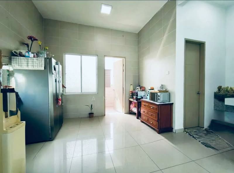 Semi-Detached House for Sale in Dengkil (Selangor) - Ann . - Kitchen - PropertyGuru.com.my