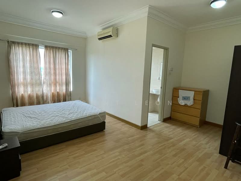 Kondominium untuk Disewa di Cova Suites - Vincent Leong - Bedroom - PropertyGuru.com.my