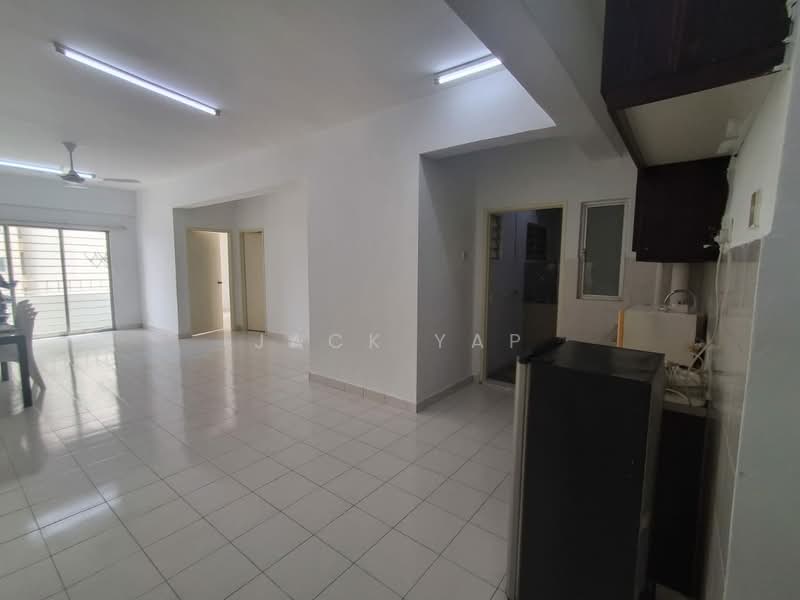 Apartment for Sale at Vista Mutiara - Jack Yap - Living Room - PropertyGuru.com.my