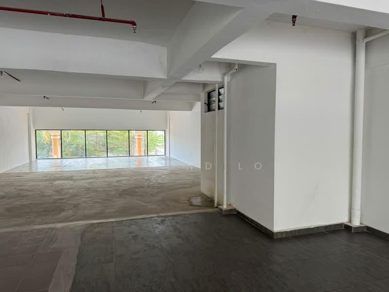 Kedai / Pejabat untuk Disewa di Kawasan Perumahan Sungai Emas (Batu Ferringhi) - Desmond Low - PropertyGuru.com.my