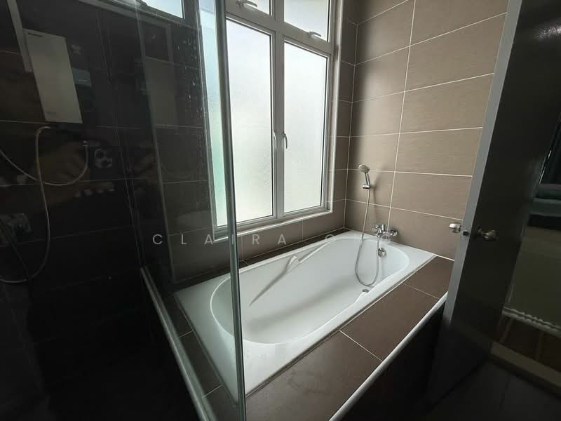 Rumah Kluster untuk Disewa di Iskandar Puteri (Nusajaya) (Johor) - Claira Ong - Bathroom - PropertyGuru.com.my