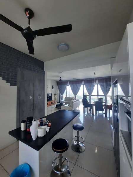 Kondominium untuk Dijual di Seri Riana Residence - Eddy Hong - Living Room - PropertyGuru.com.my