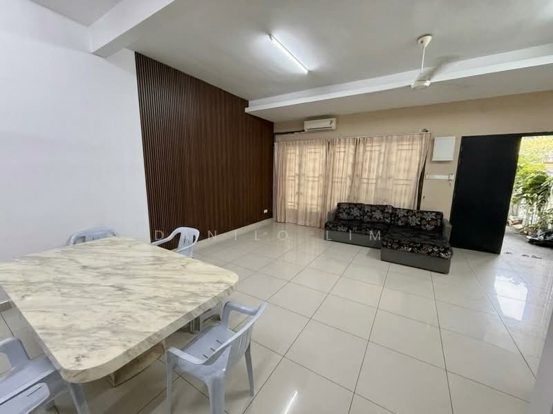 Rumah Teres 2-Tingkat untuk Dijual di Bandar Damai Perdana (Cheras) - Danilo Lim - Living Room - PropertyGuru.com.my