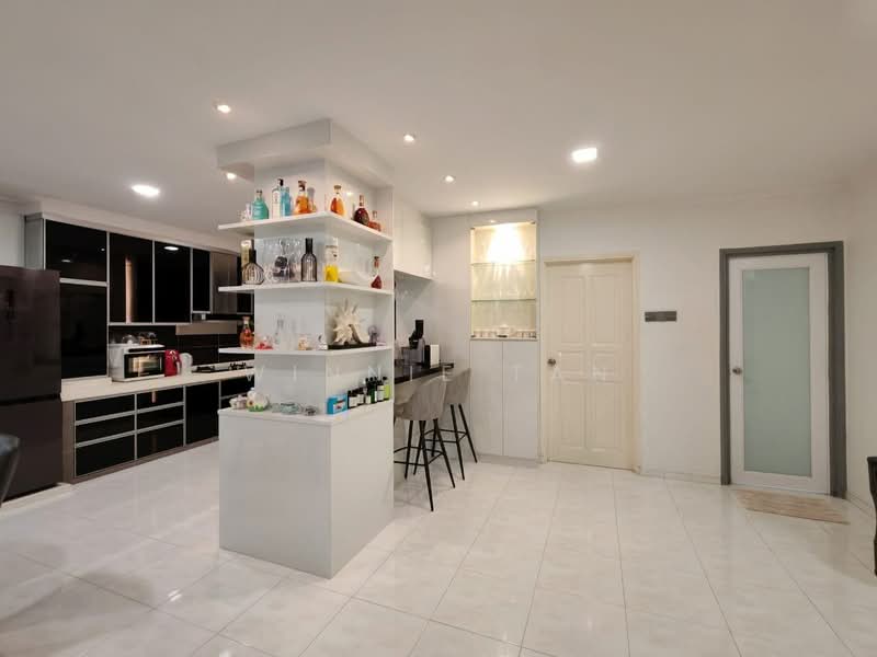 Rumah Teres 1 Tingkat untuk Dijual di Taman Molek (Johor Bahru) - Winnie Tan - Kitchen - PropertyGuru.com.my