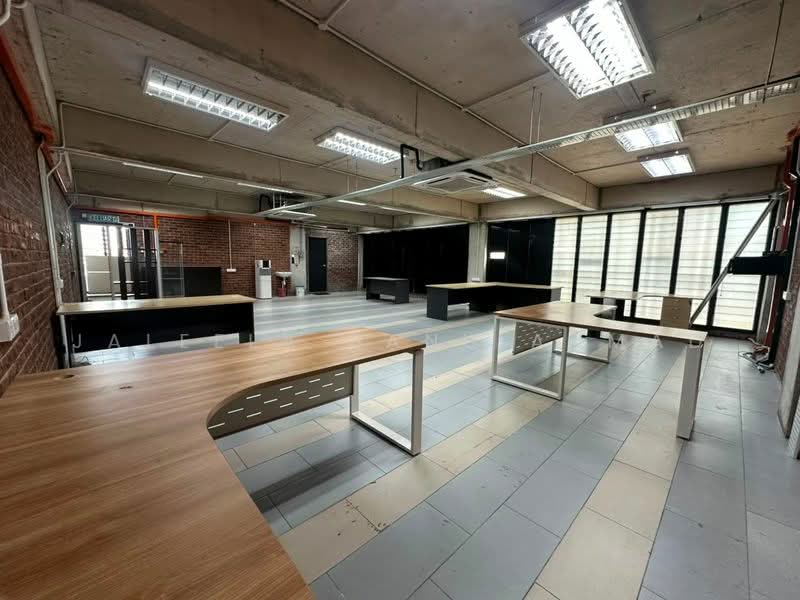 Warehouse for Rent in Subang (Selangor) - Jaleela Banu Ahmad - Interior - PropertyGuru.com.my