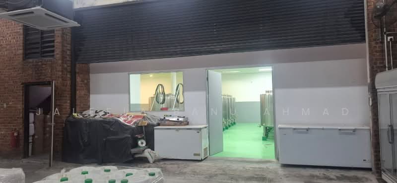 Warehouse for Rent in Subang (Selangor) - Jaleela Banu Ahmad - Interior - PropertyGuru.com.my