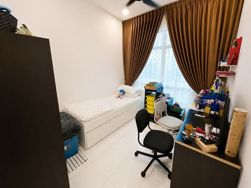 Cluster House for Sale in Eco Grandeur (Puncak Alam) - Tom Yip - Bedroom - PropertyGuru.com.my